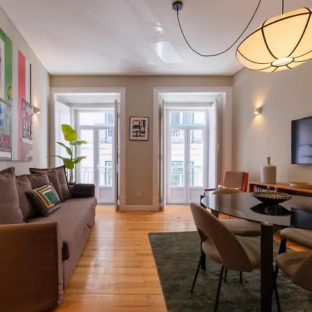 Cozy 1st Floor Flat Chiado District With Balconies And Ac 19th Century Building Apartmán *