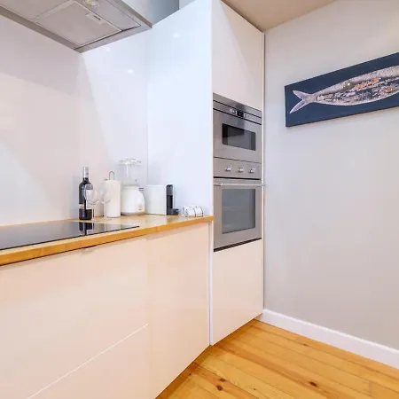 Cozy 1st Floor Flat Chiado District With Balconies And Ac 19th Century Building Apartmán Lisboa